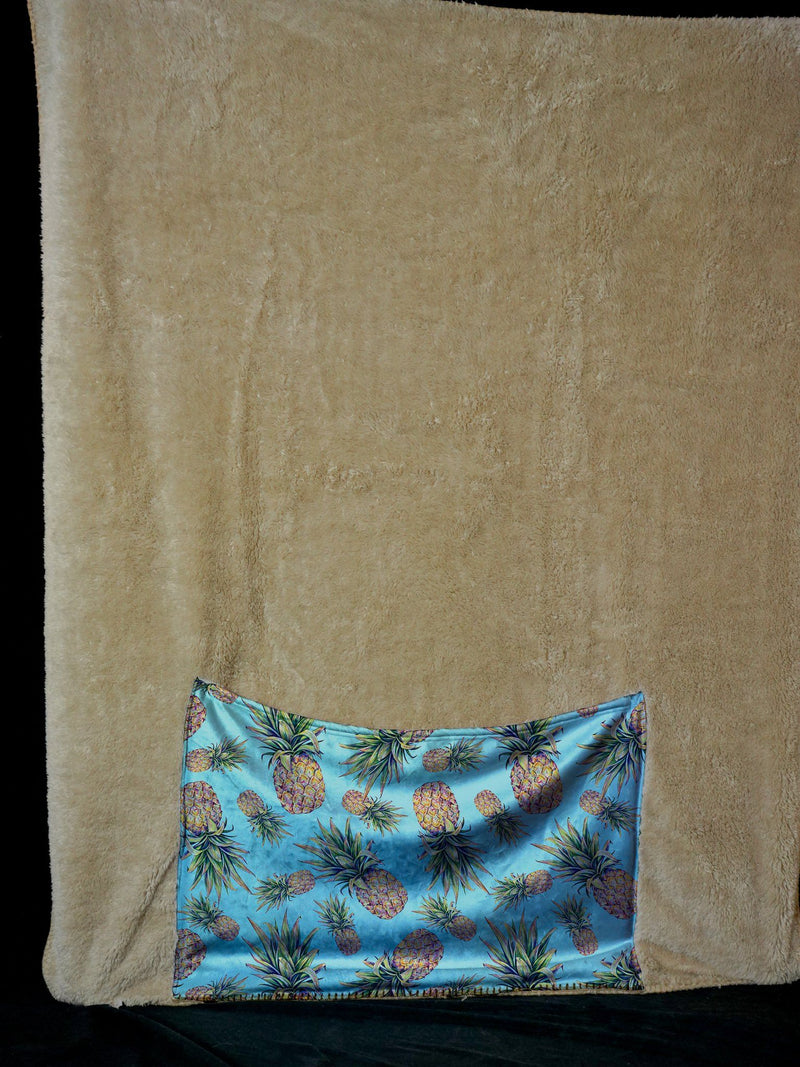 PASTEL PINEAPPLE FOOTSIE BLANKET Footed Blanket Electro Threads