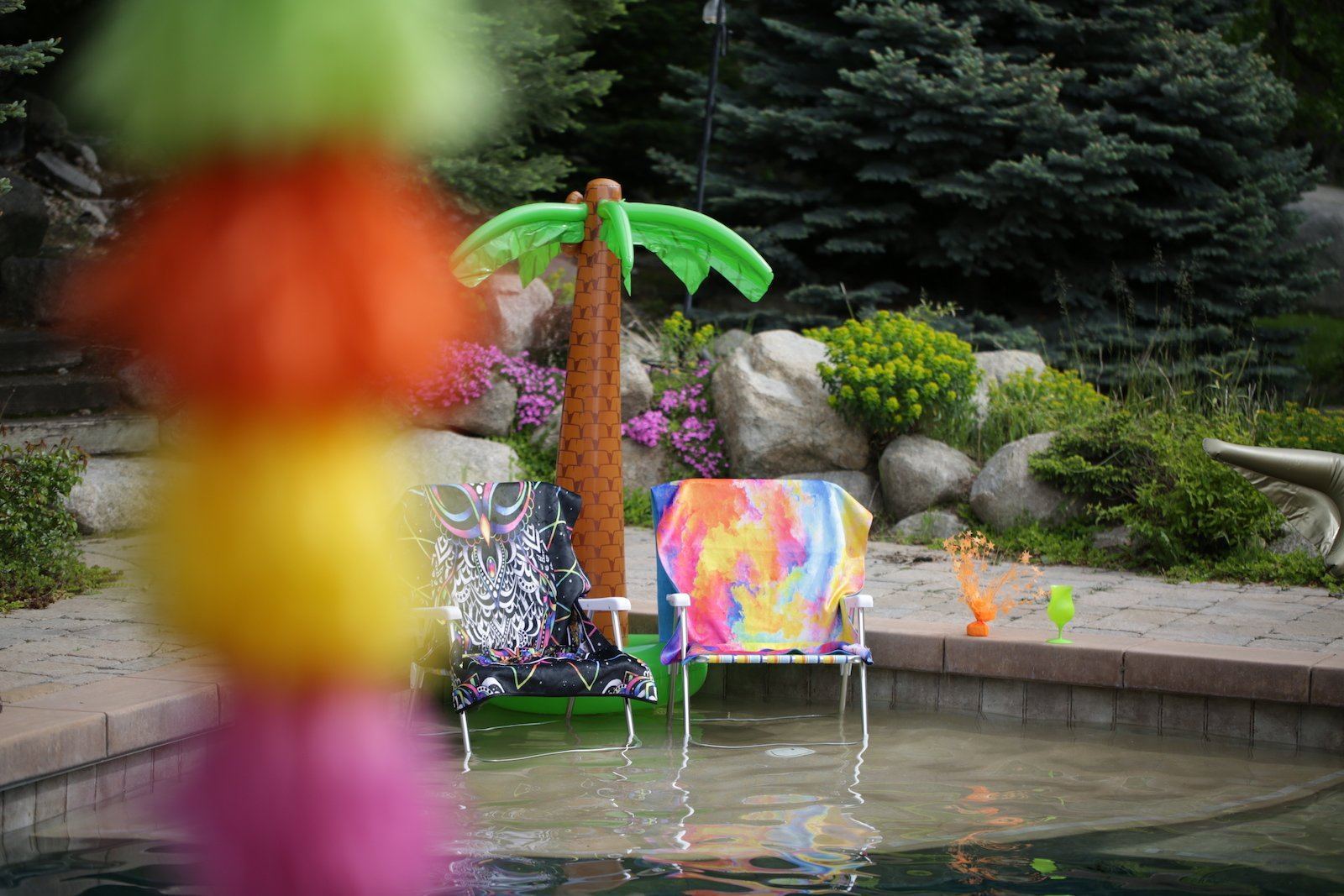 How To Throw An Epic Pool Party