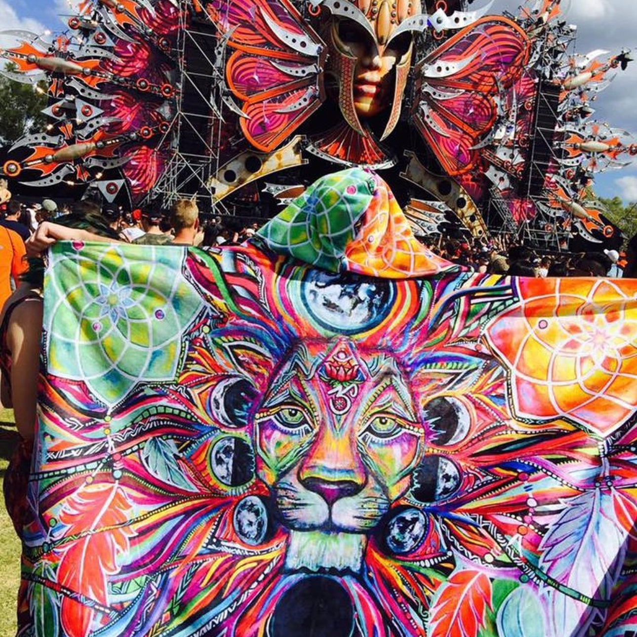 ELECTRO THREADS | FESTIVAL, RAVE AND EDM APPAREL | 2025