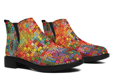 Blottered Grid Neat Vibe Boots