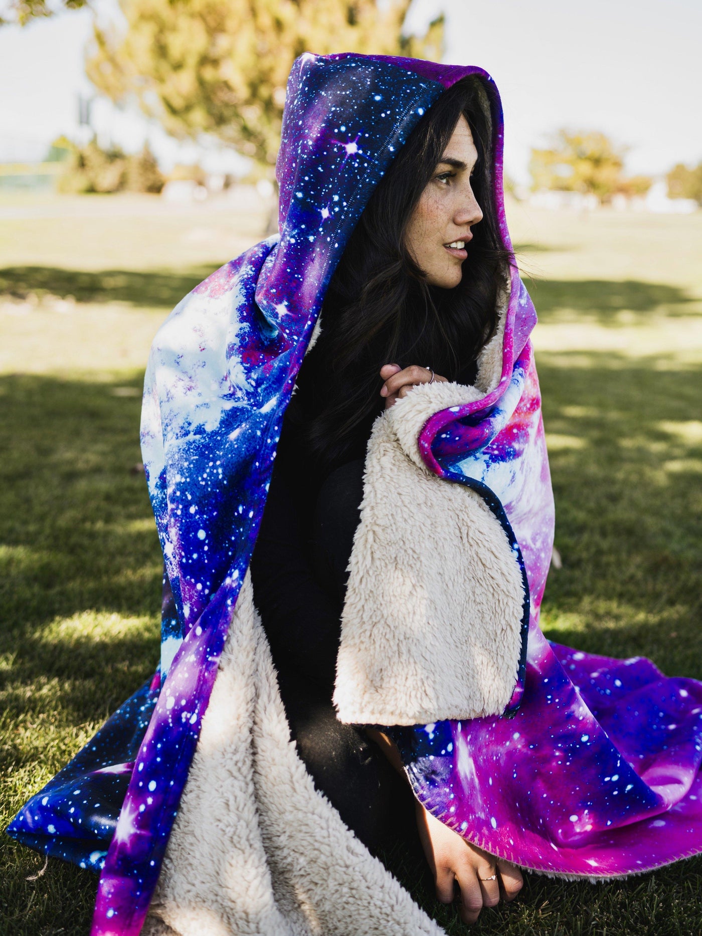 Fancy Bustle Hooded Blanket