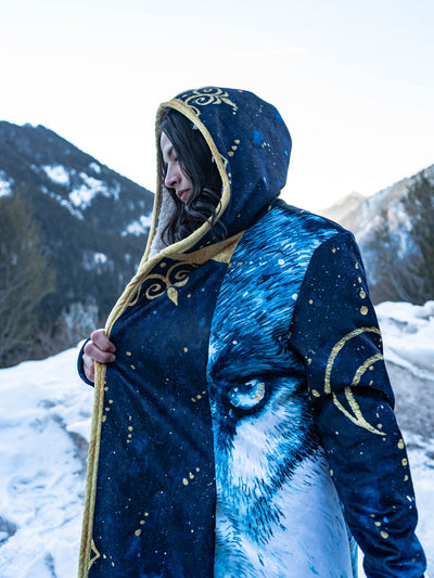 In The Darkness (Wolf) Dream Cloak (Special Edition) Available: 02/15 Dream Cloak Electro Threads