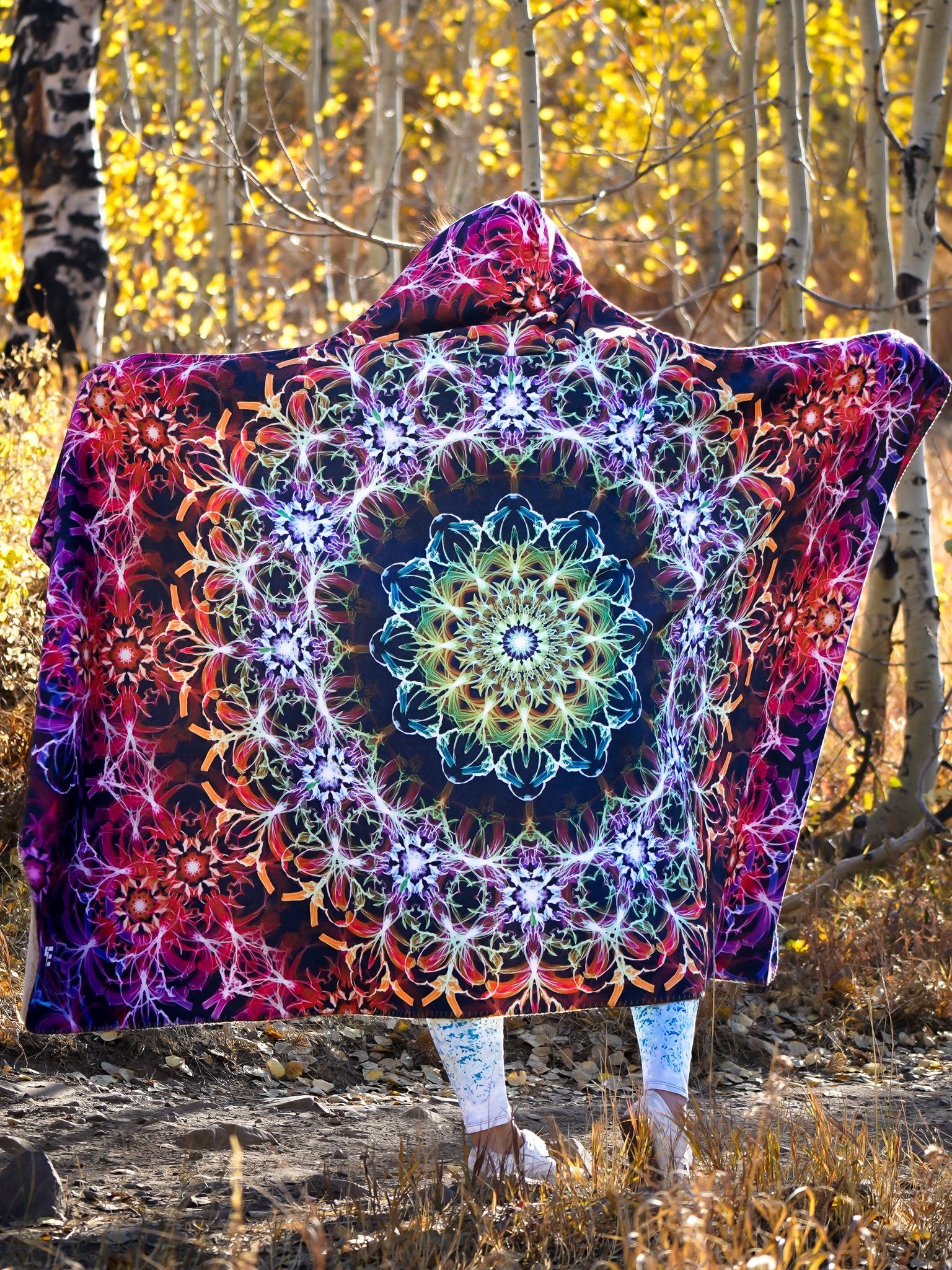 Iris Mandala Hooded Blanket - Electro Threads