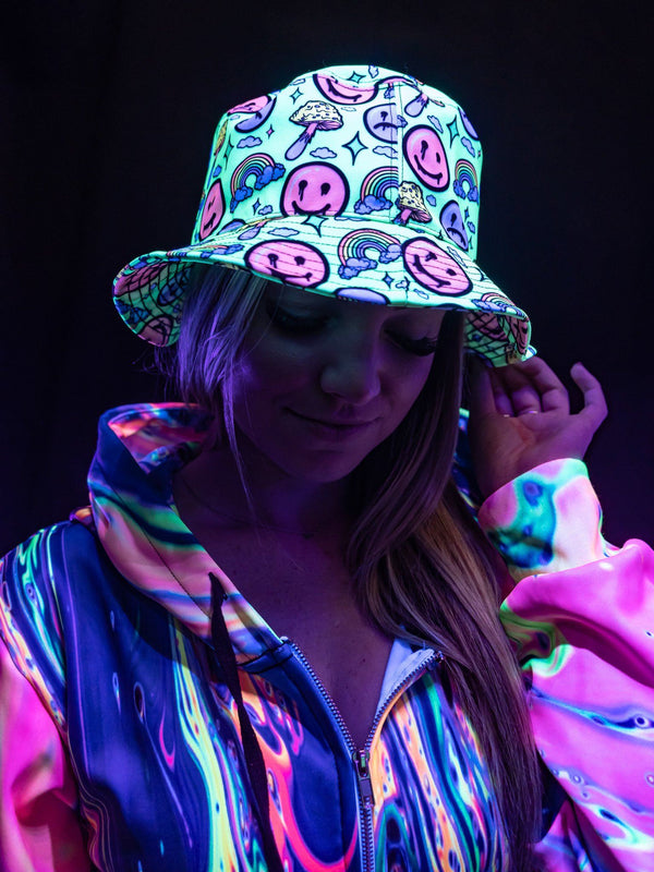 Green neon smiley face bucket hat, grunge bucket hat, rave, vapor