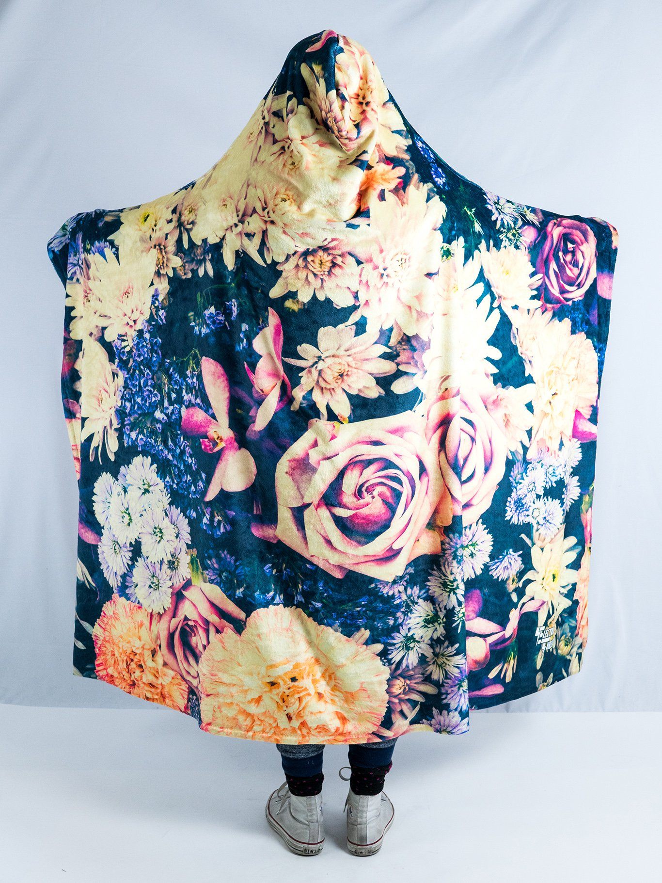 Goldfish Flower Pattern Print Hooded Blanket
